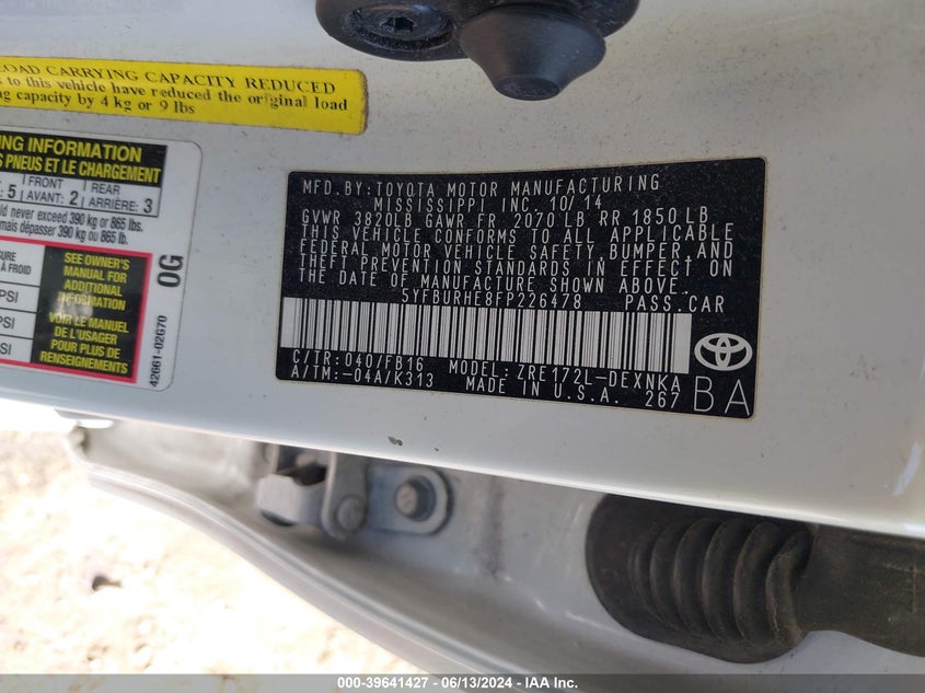 2015 Toyota Corolla Le VIN: 5YFBURHE8FP226478 Lot: 39641427