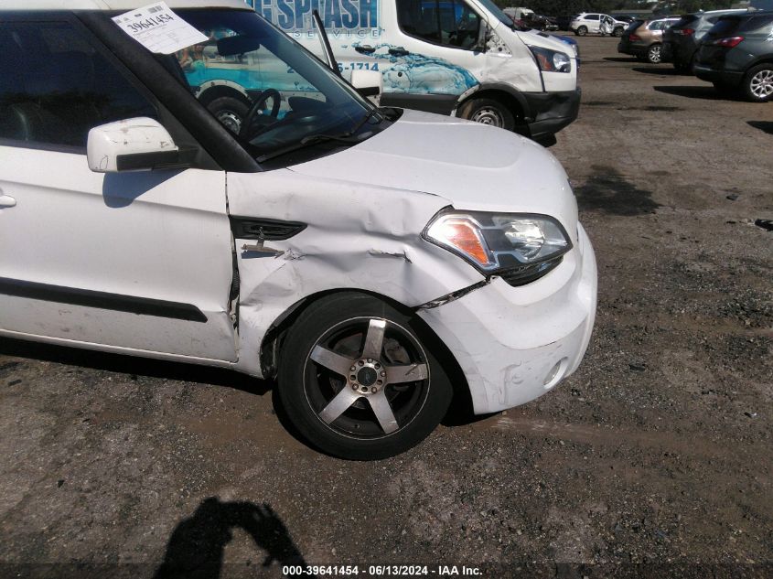 2011 Kia Soul + VIN: KNDJT2A21B7729271 Lot: 39641454