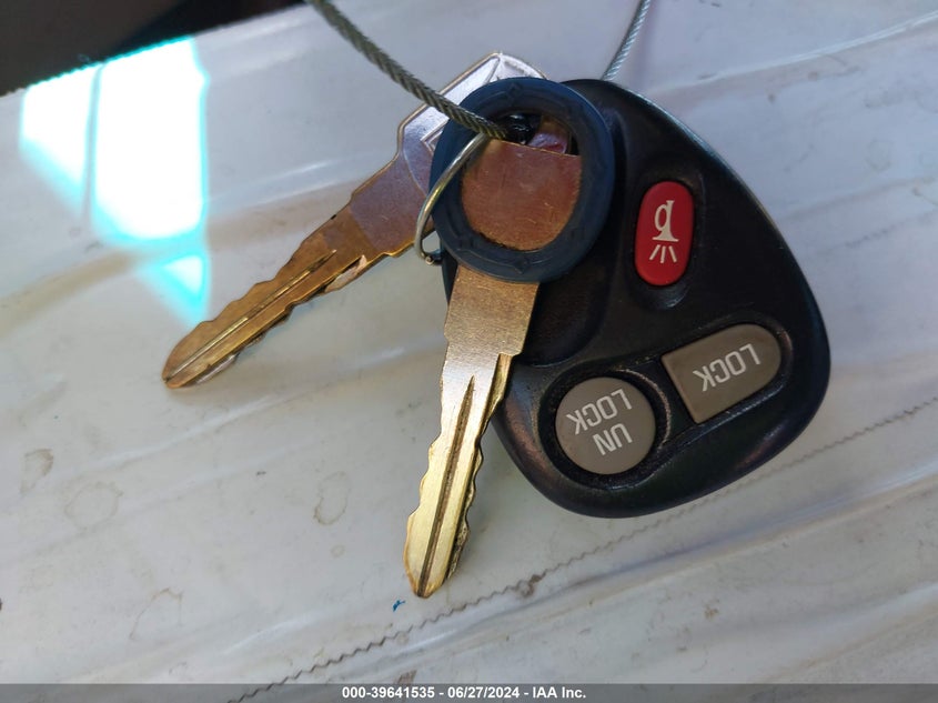 2001 Chevrolet Silverado 1500 Lt VIN: 1GCEK19T81E144046 Lot: 39641535