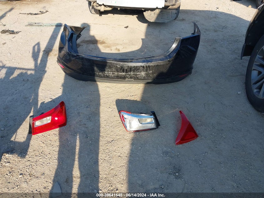 2018 Chevrolet Malibu 1Ls VIN: 1G1ZB5ST6JF255121 Lot: 39641545