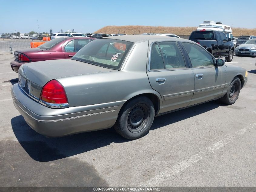 2002 Ford Crown Victoria Standard VIN: 2FAFP73W22X152466 Lot: 39641678