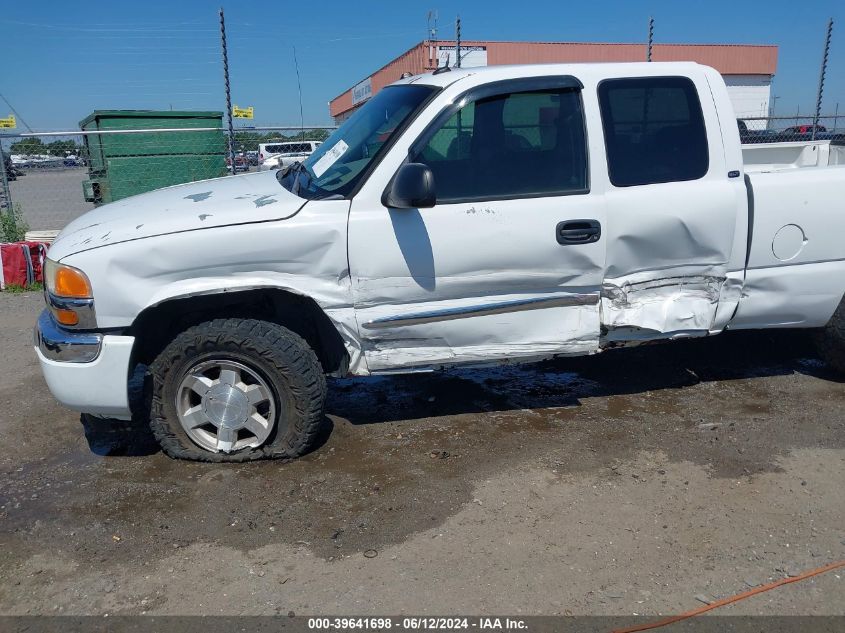 2005 GMC Sierra 1500 Slt VIN: 2GTEK19B051272215 Lot: 39641698