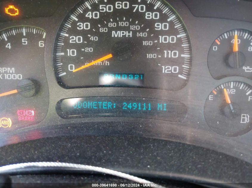 2005 GMC Sierra 1500 Slt VIN: 2GTEK19B051272215 Lot: 39641698