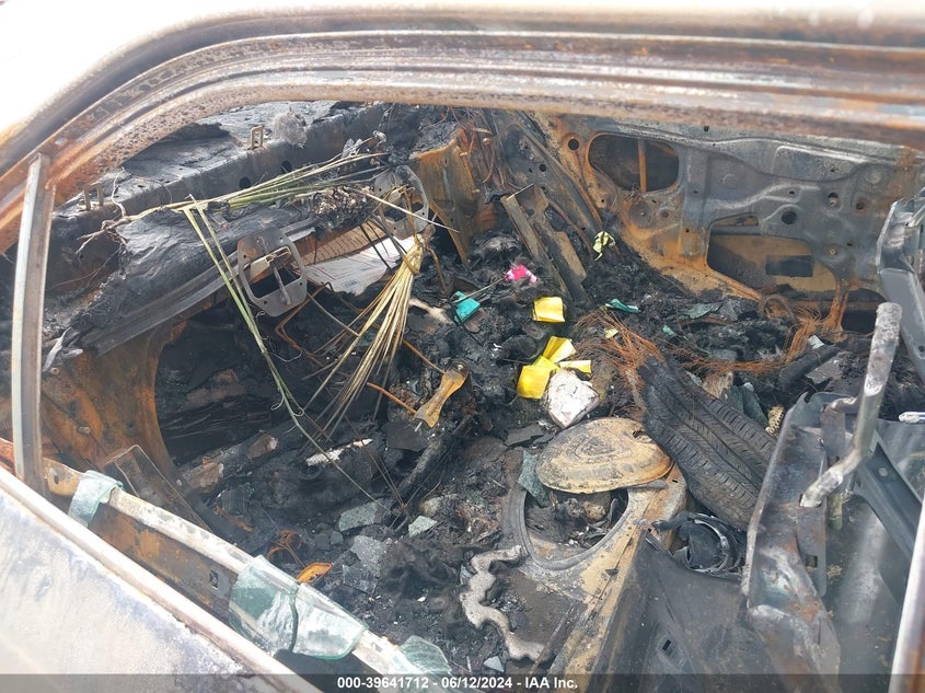 2014 Toyota Camry Le VIN: 4T1BF1FK6EU421870 Lot: 39641712