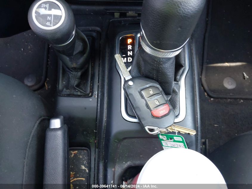 2020 Jeep Wrangler Unlimited Sport Altitude 4X4 VIN: 1C4HJXDN5LW268624 Lot: 39641741