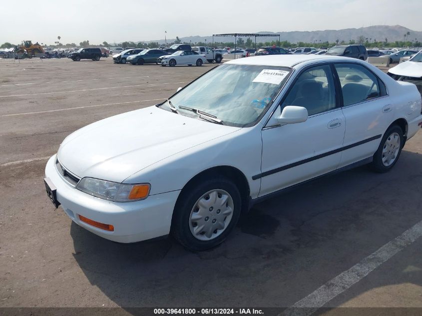 1996 Honda Accord Lx/Ex VIN: 1HGCD5636TA053317 Lot: 39641800