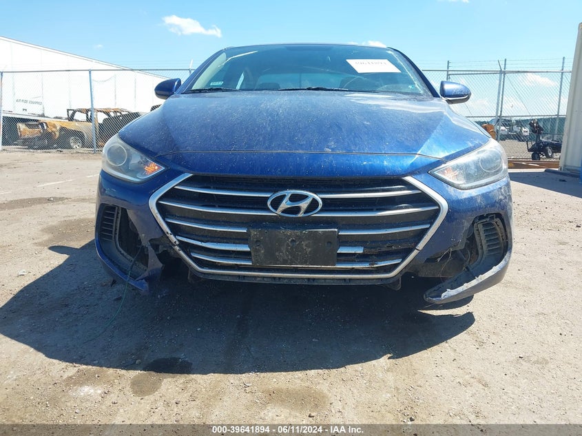 VIN 5NPD84LF5HH021863 2017 HYUNDAI ELANTRA SE
