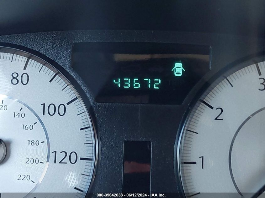 2010 Chrysler 300 Touring/Signature Series/Executive Series VIN: 2C3CA5CV3AH145324 Lot: 39642038