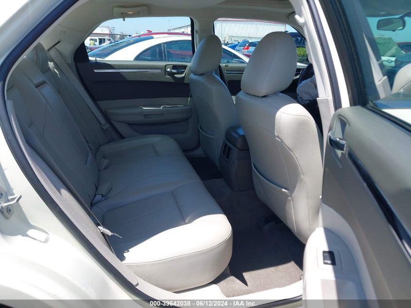 2010 Chrysler 300 Touring/Signature Series/Executive Series VIN: 2C3CA5CV3AH145324 Lot: 39642038