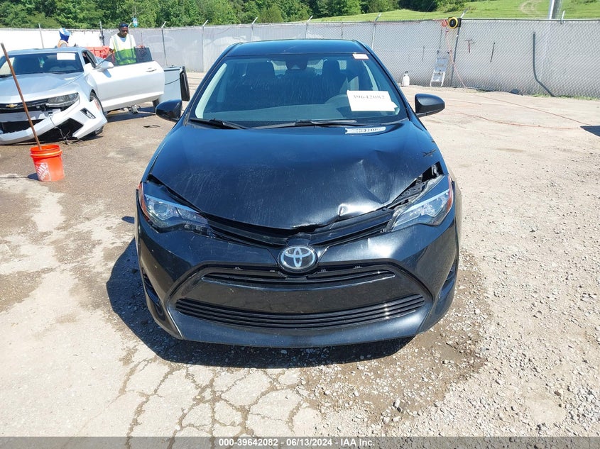 2017 Toyota Corolla Le VIN: 5YFBURHEXHP627050 Lot: 39642082