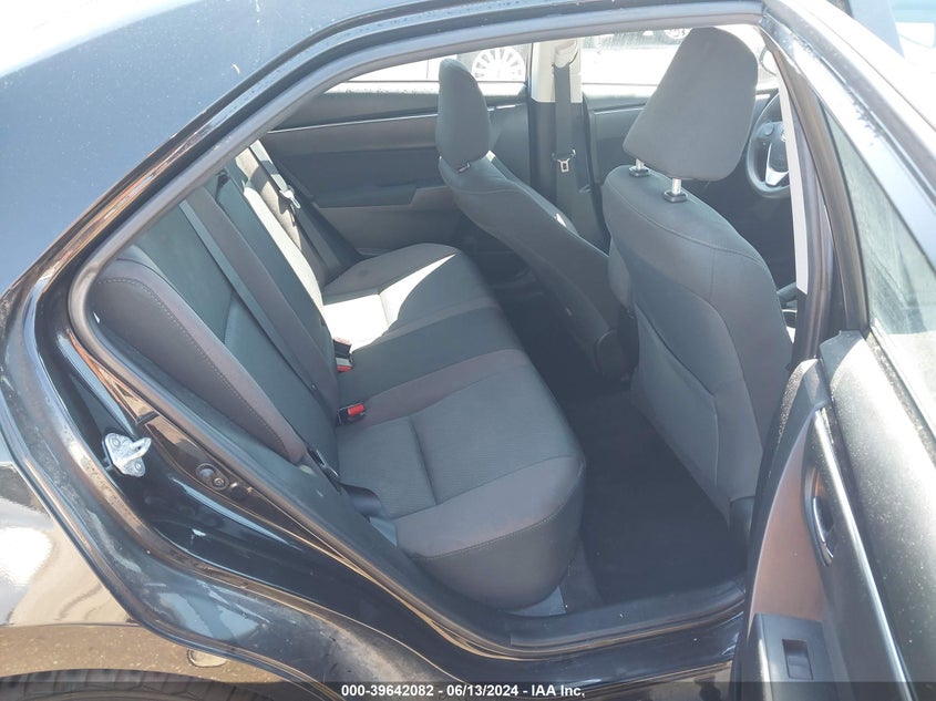 2017 Toyota Corolla Le VIN: 5YFBURHEXHP627050 Lot: 39642082