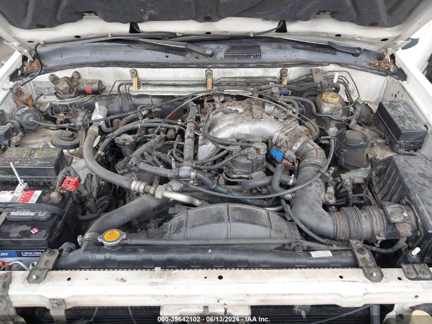 1999 Infiniti Qx4 VIN: JNRAR05Y0XW045407 Lot: 39642102