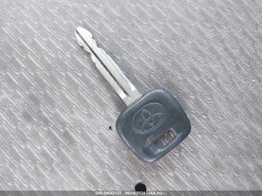 2006 Toyota Highlander VIN: JTEGD21A260153604 Lot: 39642137