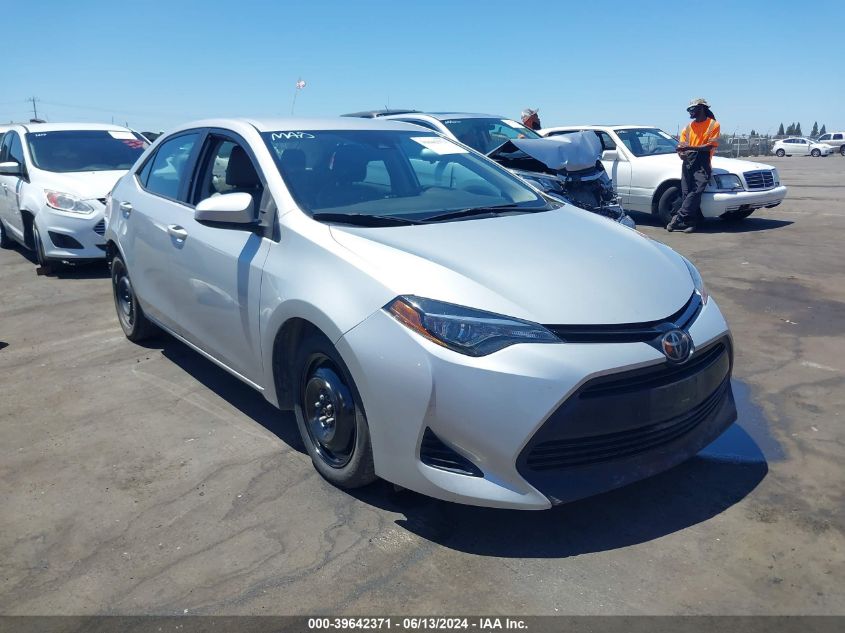 2018 Toyota Corolla Le VIN: 2T1BURHE5JC011231 Lot: 39642371