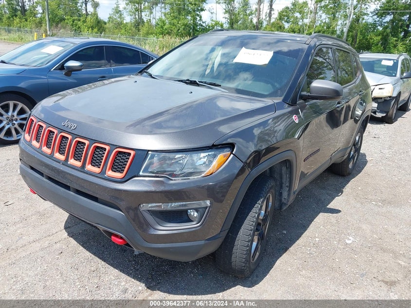 VIN 3C4NJDDB5JT262638 2018 JEEP COMPASS TRAILHAWK 4X4