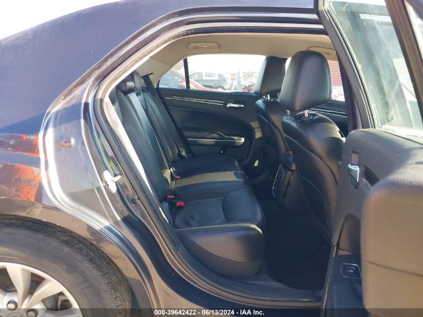 2015 Chrysler 300 Limited VIN: 2C3CCAAG7FH755824 Lot: 39642422