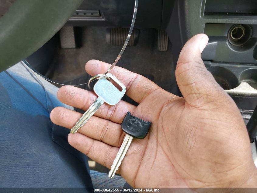 1998 Toyota Rav4 VIN: JT3GP10V9W7037189 Lot: 39642555