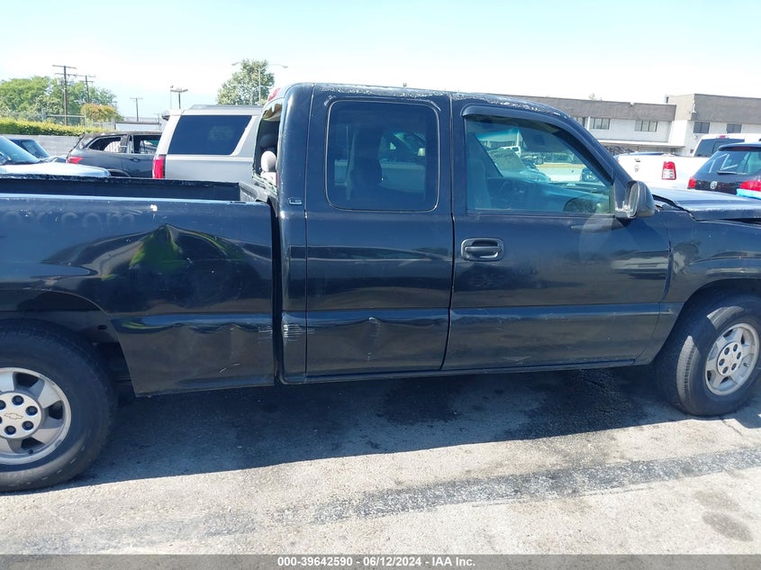 2003 Chevrolet Silverado 1500 Ls VIN: 2GCEC19V431156598 Lot: 39642590