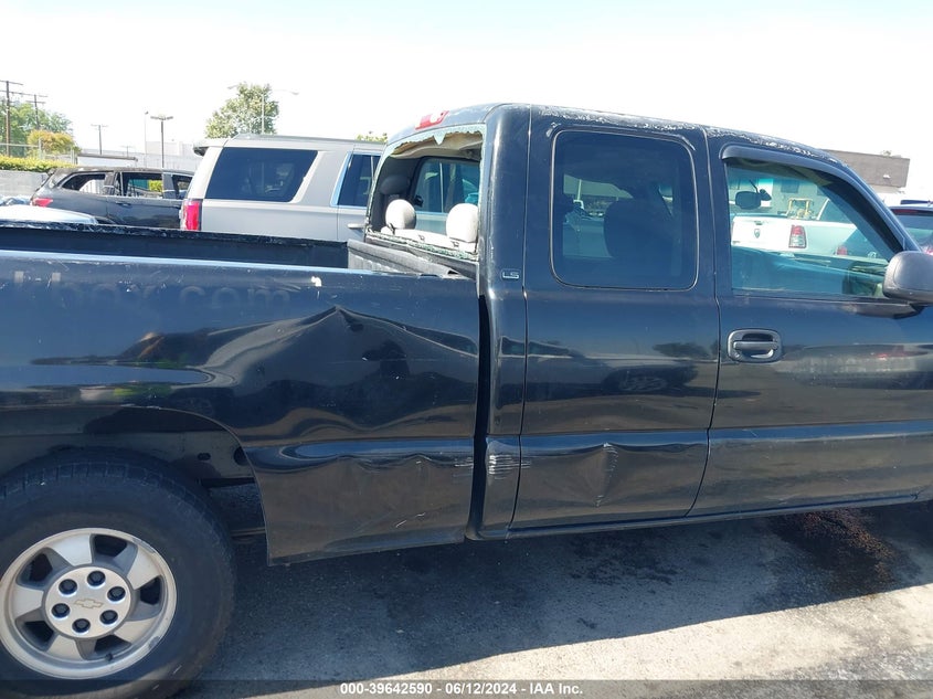 2003 Chevrolet Silverado 1500 Ls VIN: 2GCEC19V431156598 Lot: 39642590