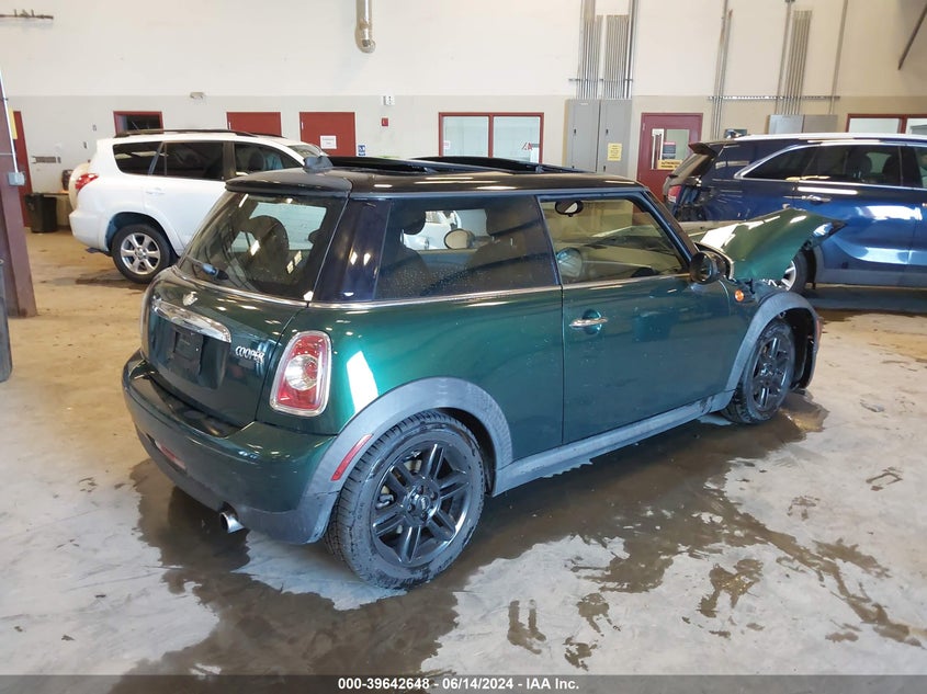 2013 MINI HARDTOP COOPER - WMWSU3C55DT678685