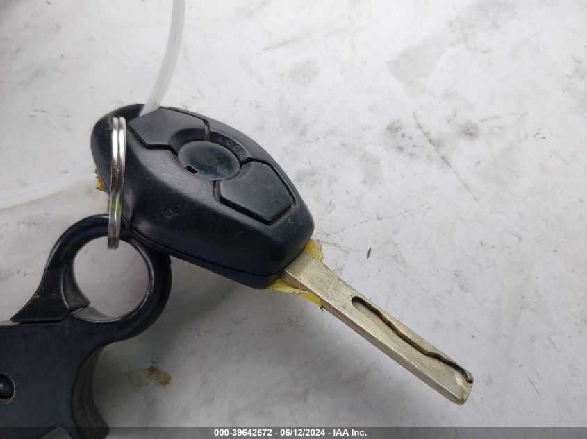 2003 BMW 325I VIN: WBAAZ33493PH33668 Lot: 39642672