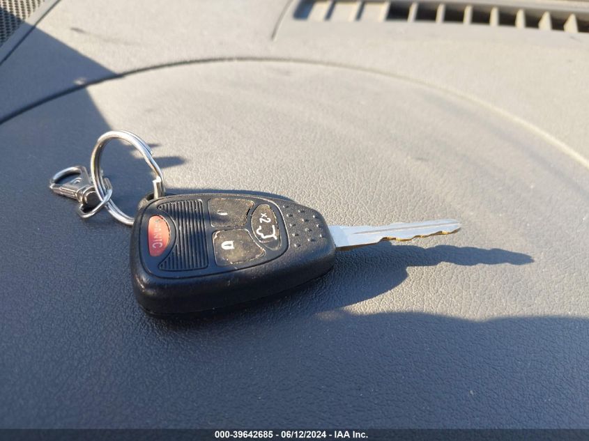 2005 Jeep Grand Cherokee Limited VIN: 1J8HR58NX5C645498 Lot: 39642685