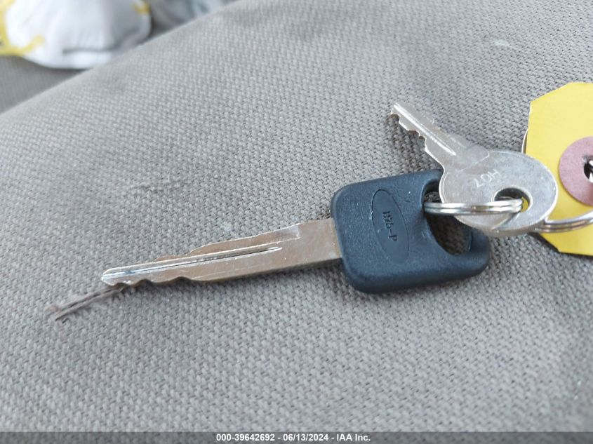 2000 Ford Ranger Xl/Xlt VIN: 1FTYR10C2YTA64849 Lot: 39642692