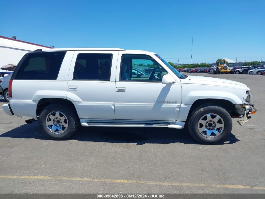 1999 Cadillac Escalade Standard VIN: 1GYEK13R8XR403353 Lot: 39642898