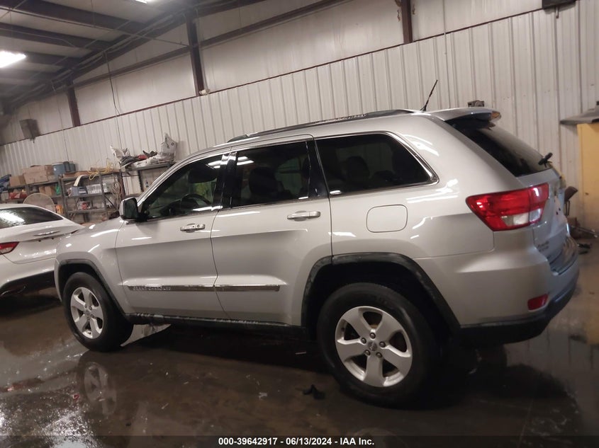 2011 Jeep Grand Cherokee Laredo VIN: 1J4RR4GG7BC737702 Lot: 39642917