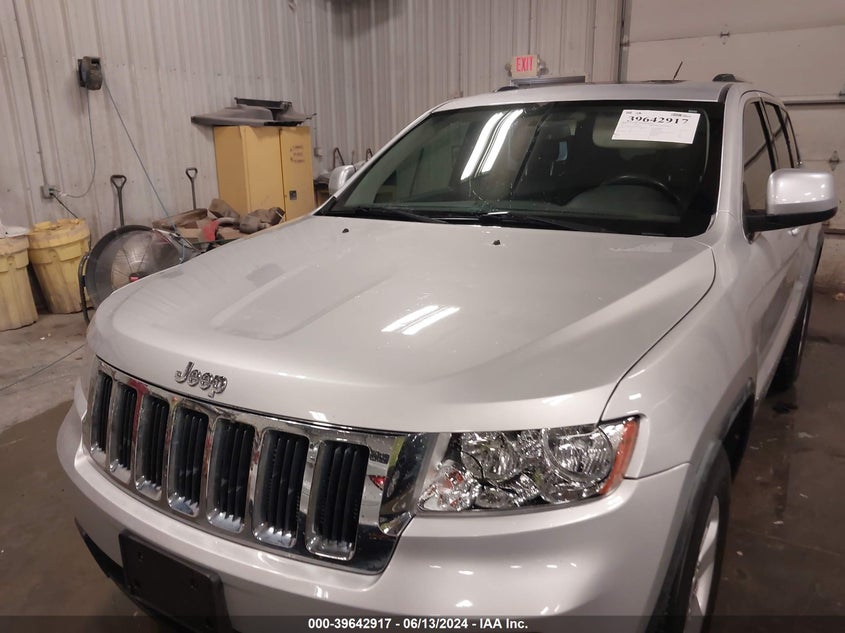 2011 Jeep Grand Cherokee Laredo VIN: 1J4RR4GG7BC737702 Lot: 39642917