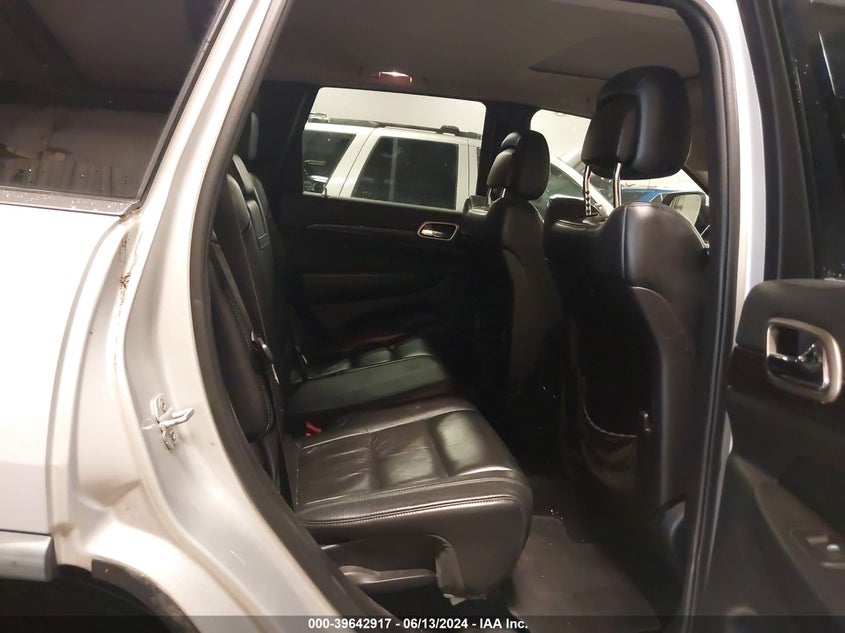 2011 Jeep Grand Cherokee Laredo VIN: 1J4RR4GG7BC737702 Lot: 39642917