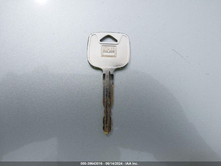 2001 Toyota Tacoma Base V6 VIN: 5TEWN72N11Z813894 Lot: 39643016