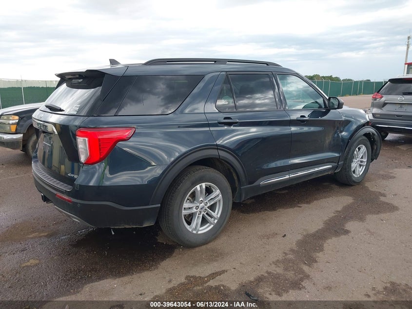 VIN 1FMSK8DH4NGC31592 2022 FORD EXPLORER XLT