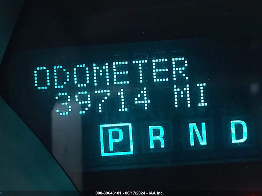 2017 CHEVROLET TRAVERSE 2LT - 1GNKRHKD1HJ179000