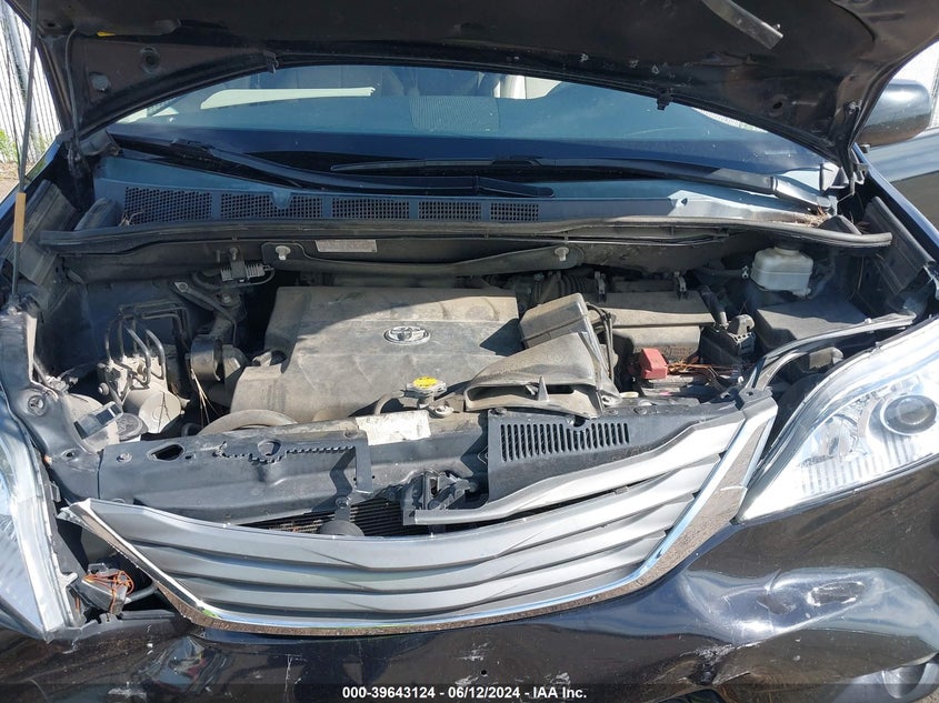 2014 Toyota Sienna Xle V6 8 Passenger VIN: 5TDYK3DCXES459866 Lot: 39643124