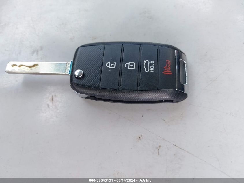 2020 Kia Optima Lx VIN: 5XXGT4L39LG389839 Lot: 39643131