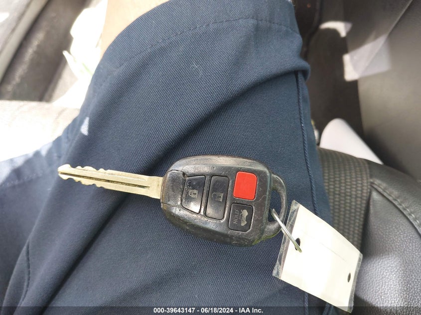 2016 Toyota Corolla S Plus VIN: 2T1BURHE4GC529565 Lot: 39643147