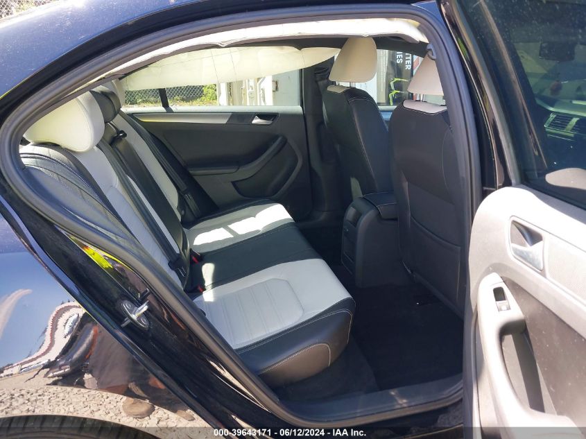 2016 Volkswagen Jetta 1.8T Sport VIN: 3VWD17AJ3GM407880 Lot: 39643171