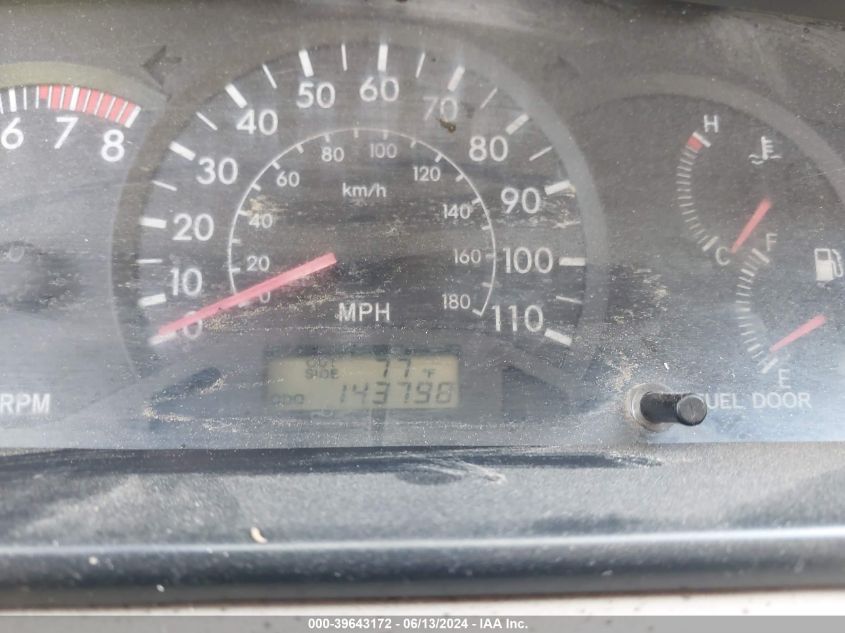 2004 Toyota Corolla Ce VIN: 1NXBR32EX4Z260702 Lot: 39643172