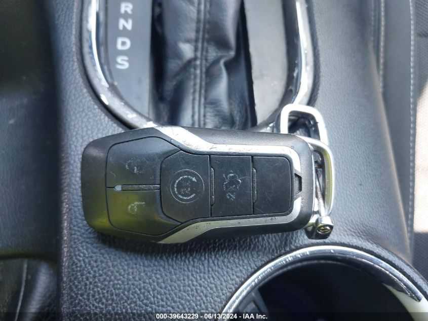 2016 Ford Mustang V6 VIN: 1FA6P8AM1G5267284 Lot: 39643229