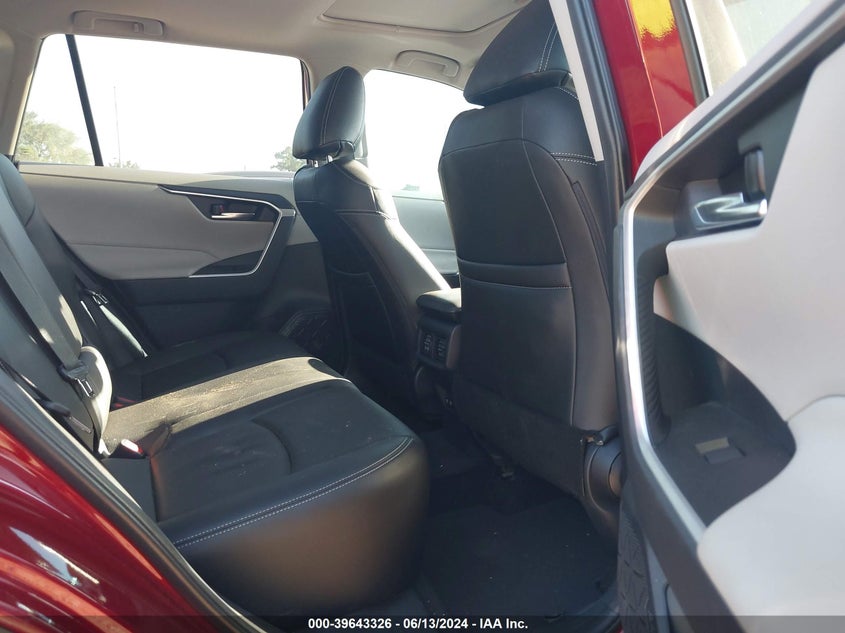 2019 TOYOTA RAV4 XLE - 2T3P1RFV2KC038753