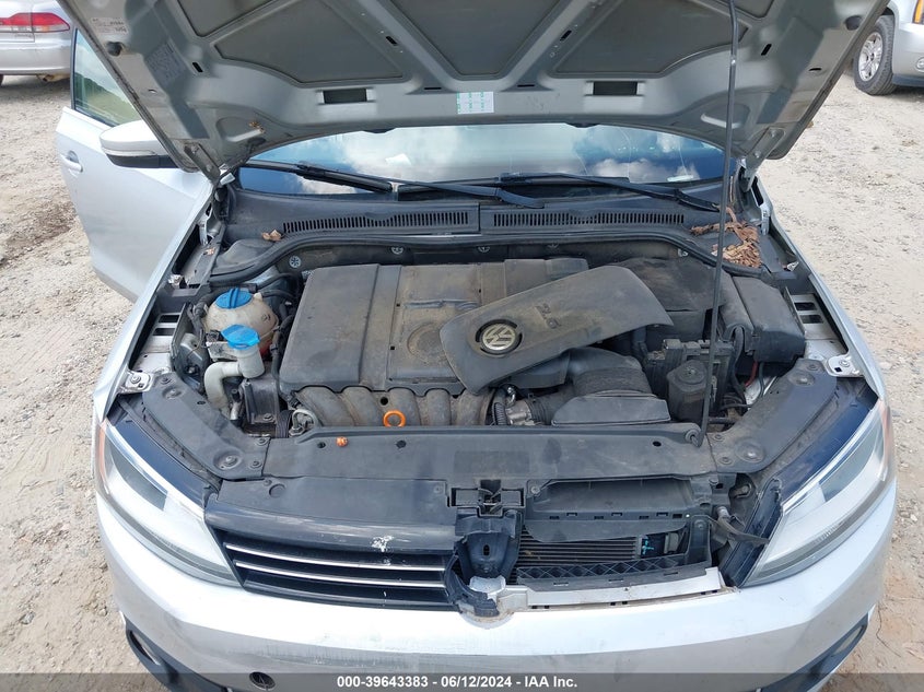 2012 Volkswagen Jetta 2.5L Sel VIN: 3VWLX7AJ4CM408623 Lot: 39643383