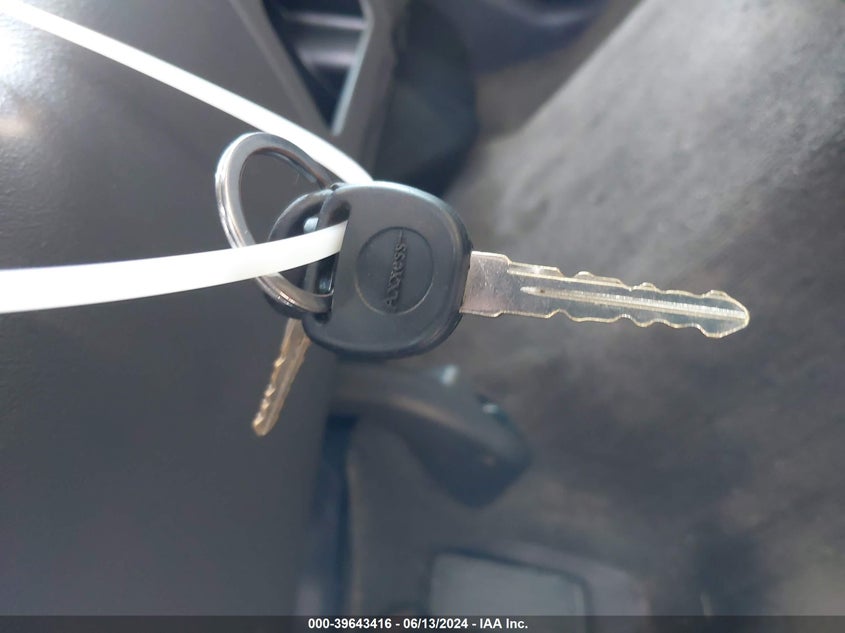 2005 Chevrolet Silverado 1500 Z71 VIN: 1GCEK19Z95Z270399 Lot: 39643416