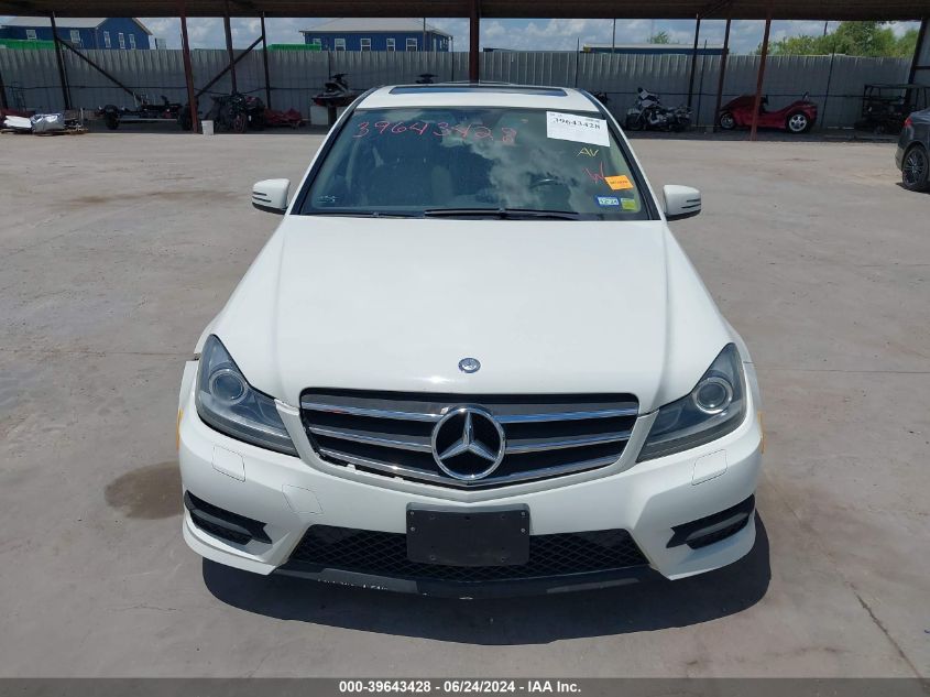 2012 Mercedes-Benz C 300 Luxury 4Matic/Sport 4Matic VIN: WDDGF8BB4CR213985 Lot: 39643428