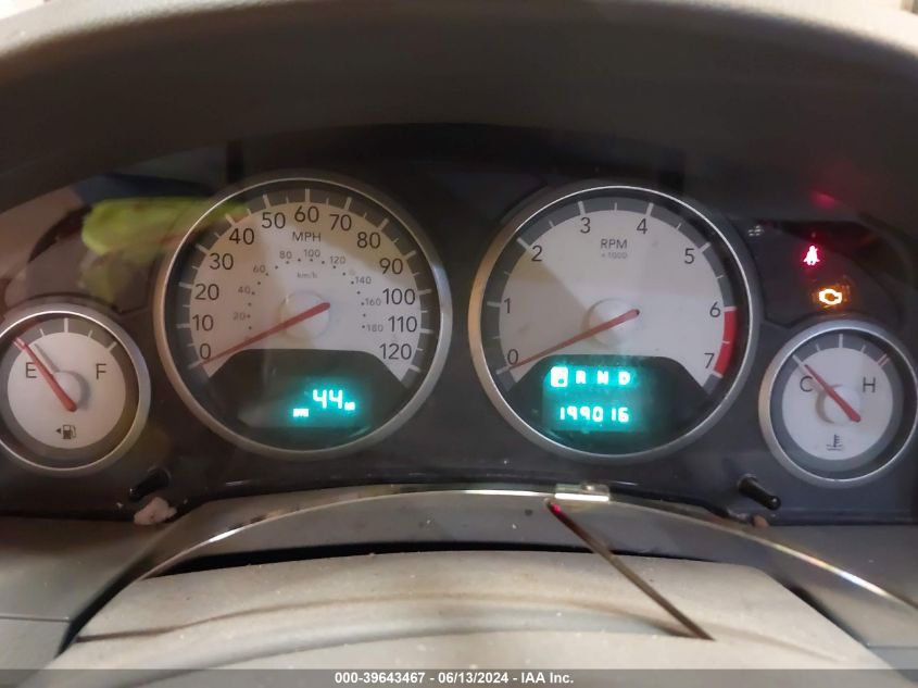 2010 Dodge Grand Caravan Crew VIN: 2D4RN6DX6AR455531 Lot: 39643467