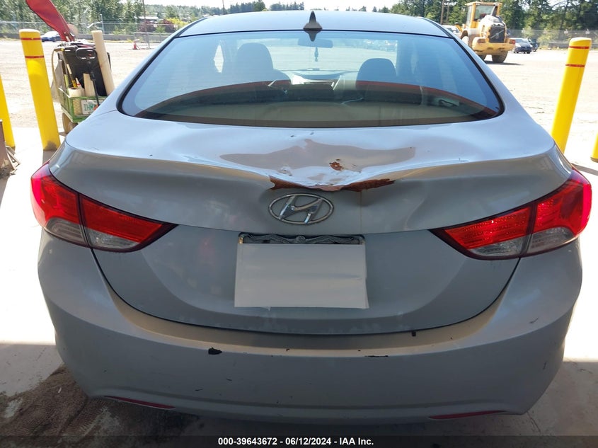 2012 Hyundai Elantra Limited VIN: 5NPDH4AE4CH081796 Lot: 39643672