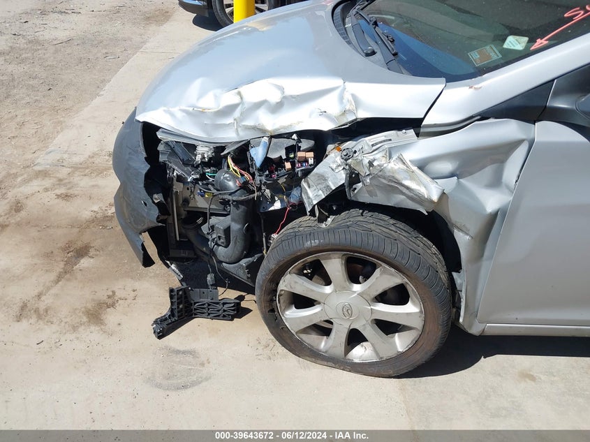 2012 Hyundai Elantra Limited VIN: 5NPDH4AE4CH081796 Lot: 39643672