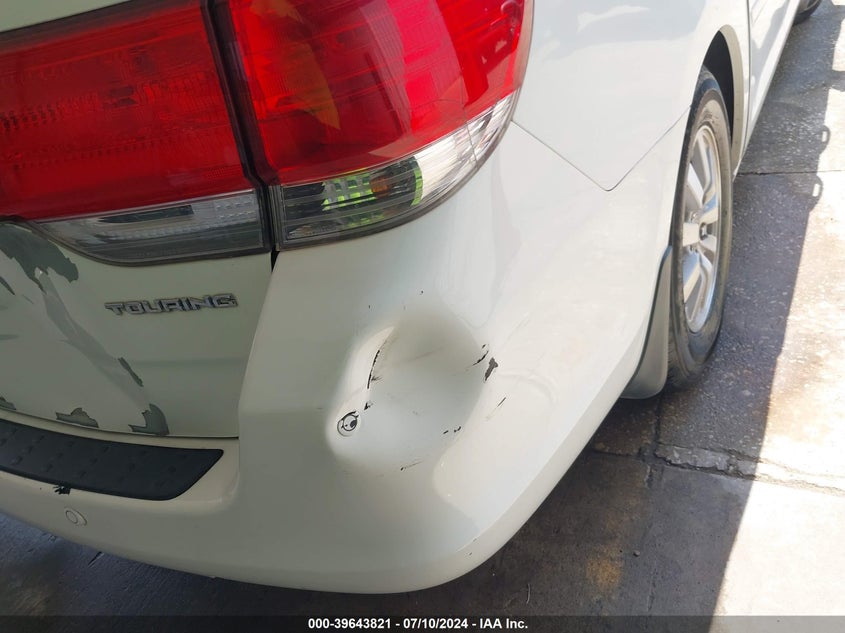 2008 Honda Odyssey Touring VIN: 5FNRL38838B005801 Lot: 39643821