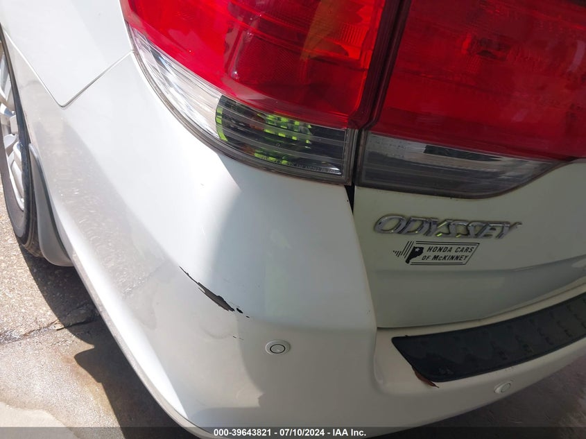 2008 Honda Odyssey Touring VIN: 5FNRL38838B005801 Lot: 39643821