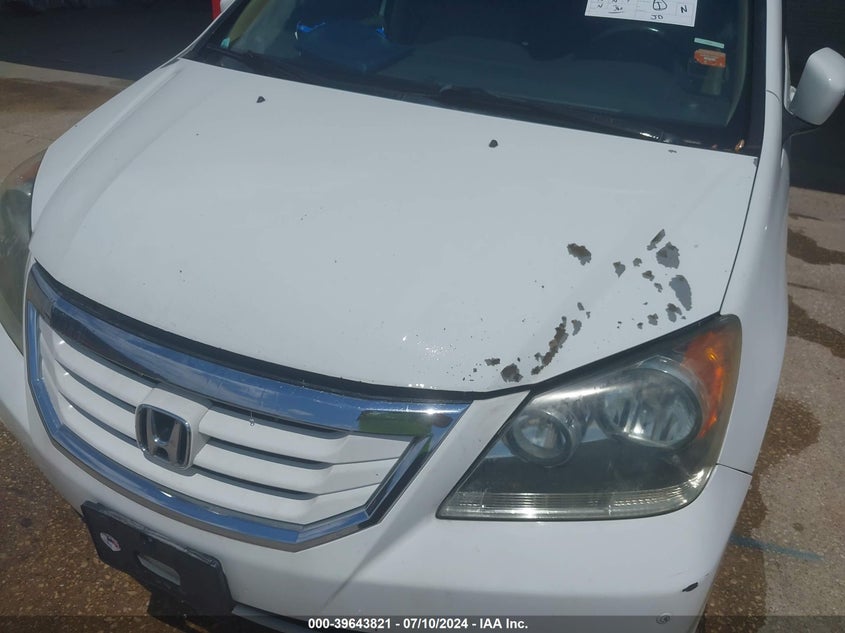 2008 Honda Odyssey Touring VIN: 5FNRL38838B005801 Lot: 39643821
